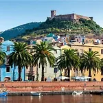 Nyaraló Anna