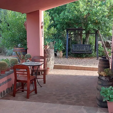 Anna Con Giardino *